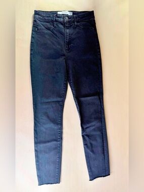 Abercrombie & Fitch Women's Black High-Rise Skinny Jeans
